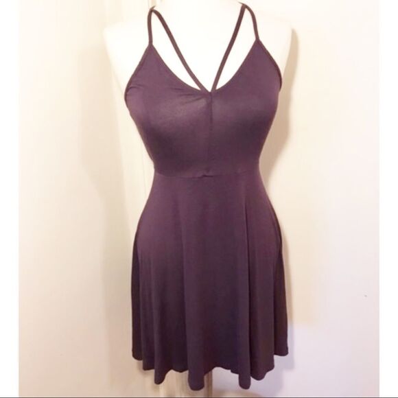 ✨Cut-Out V-Neck Soft Skater Dress✨ - Picture 3 of 5
